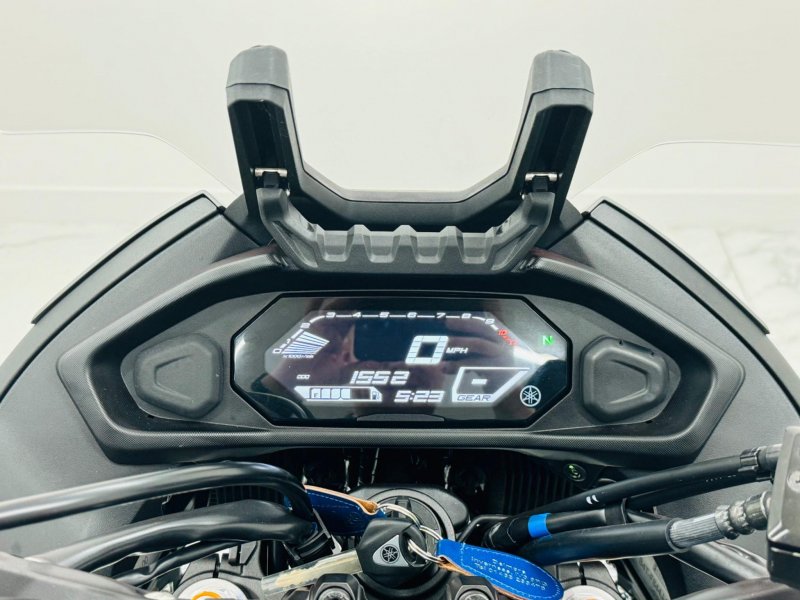 YAMAHA TRACER
