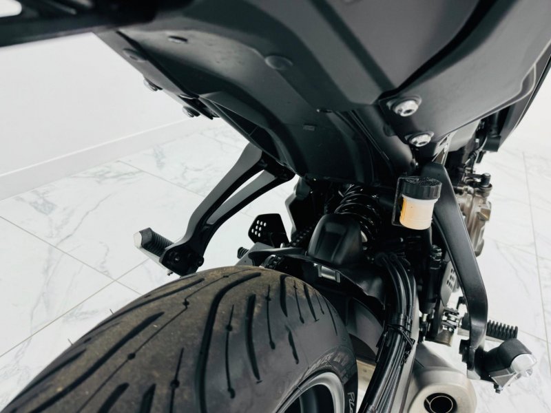 YAMAHA TRACER