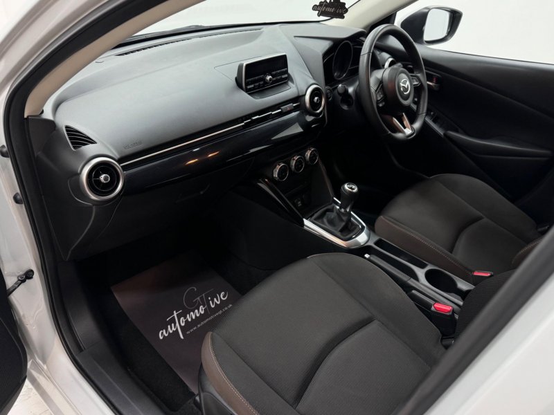 MAZDA MAZDA2