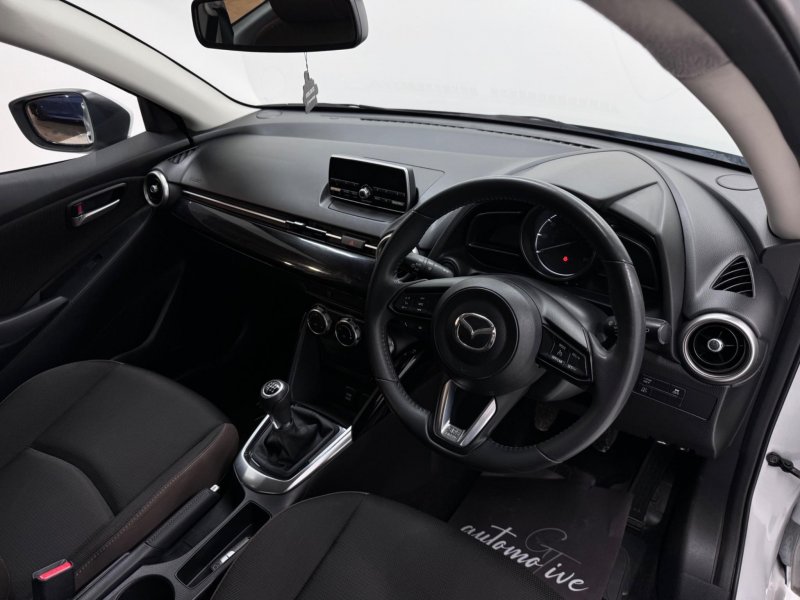 MAZDA MAZDA2