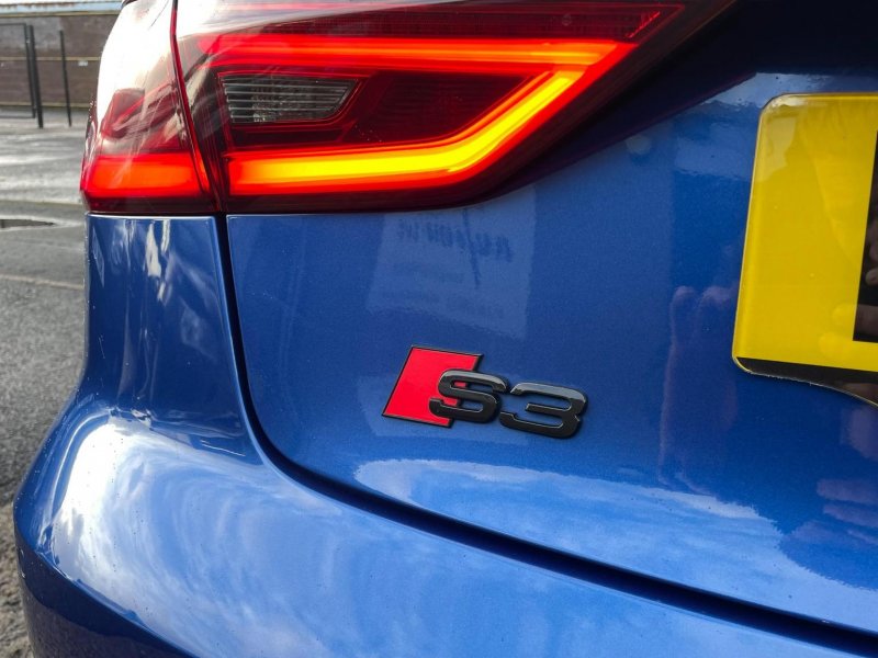 AUDI S3