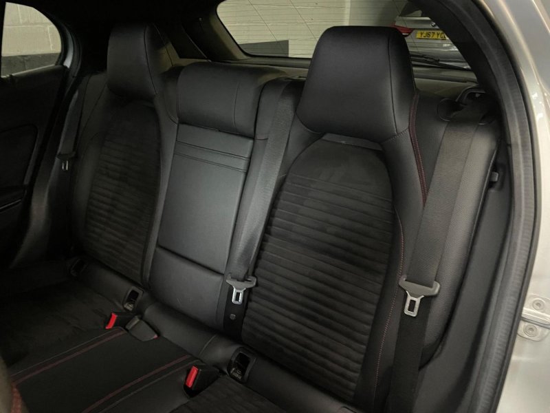 MERCEDES-BENZ GLA CLASS