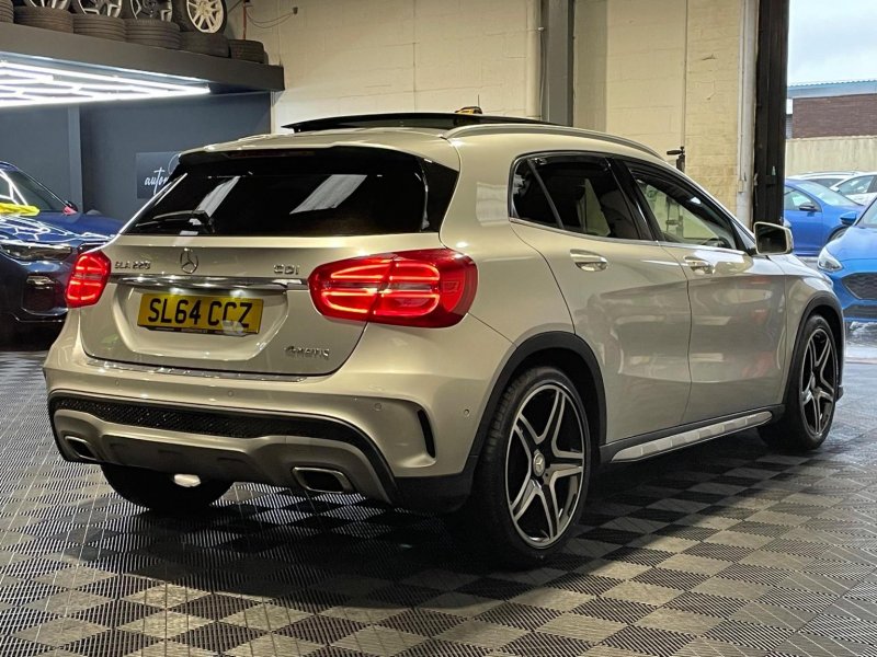 MERCEDES-BENZ GLA CLASS
