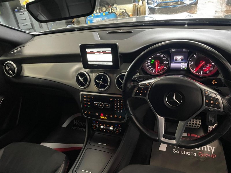 MERCEDES-BENZ GLA CLASS