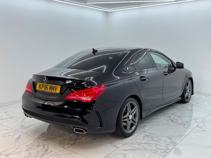 MERCEDES-BENZ CLA
