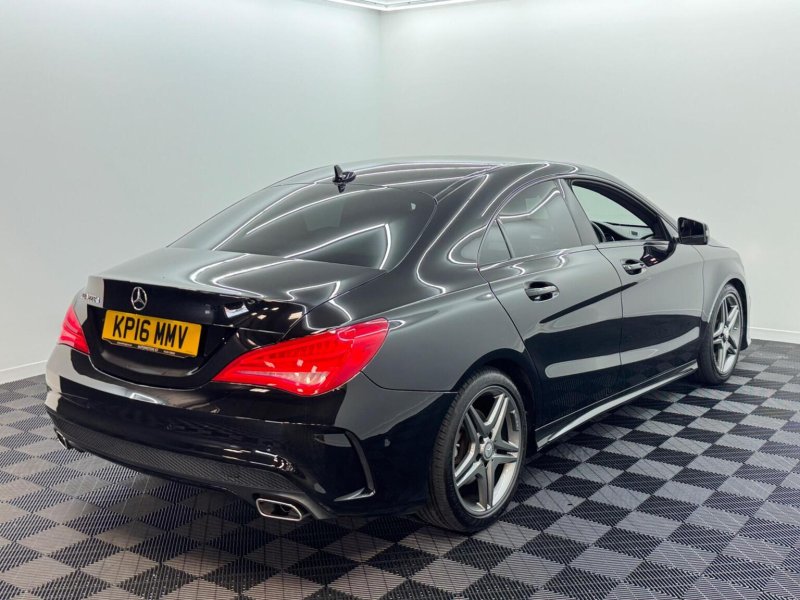 MERCEDES-BENZ CLA